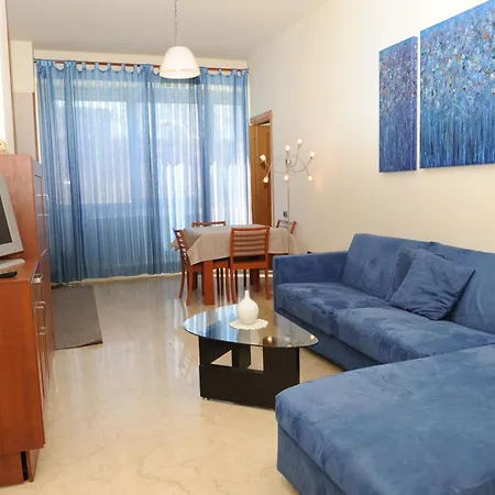 럭스 아파르타멘티 아파트호텔