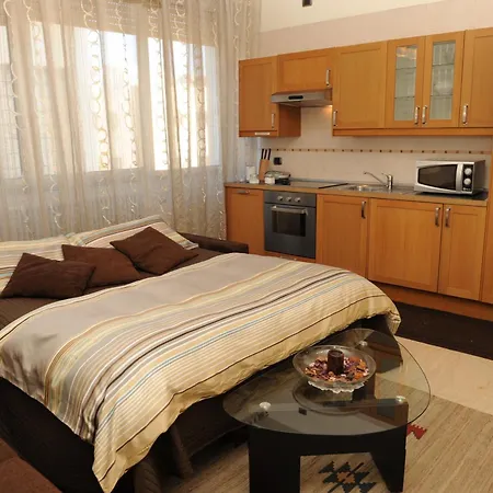 럭스 아파르타멘티