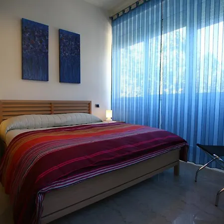 아파트호텔 럭스 아파르타멘티 3*