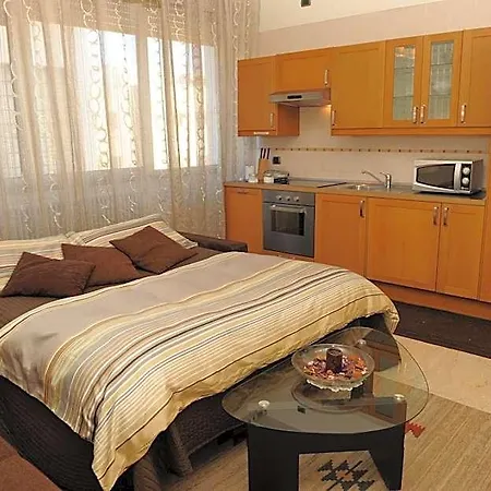 Lux 3* Rome