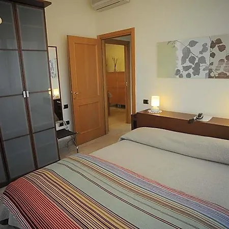 Aparthotel Lux 3*