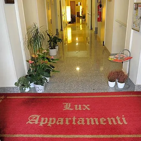 Lux Aparthotel