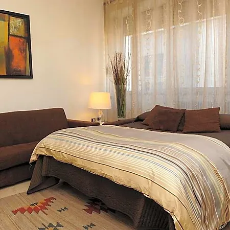 Aparthotel Lux 3*