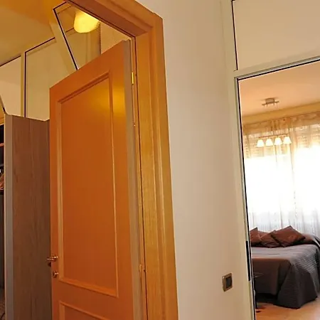 Lux Aparthotel 3*