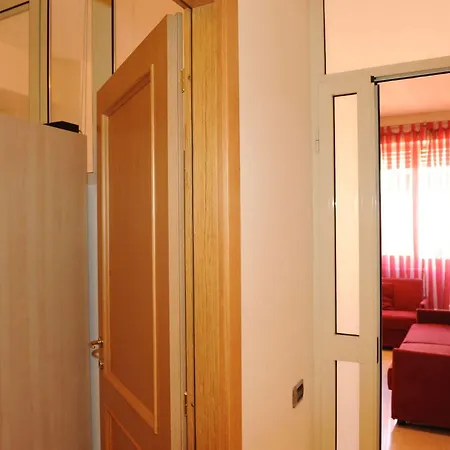 Lux Aparthotel