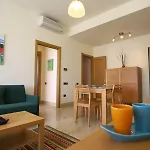 Lux شقة فندقية