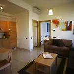 Lux شقة فندقية